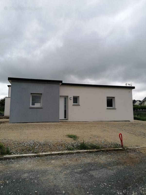 Maison à PLOUENAN