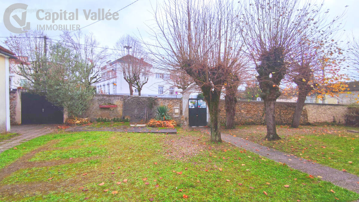 Maison à SAINT-MICHEL-SUR-ORGE