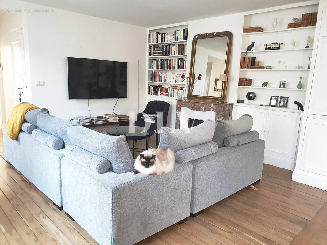 Appartement à FONTAINEBLEAU