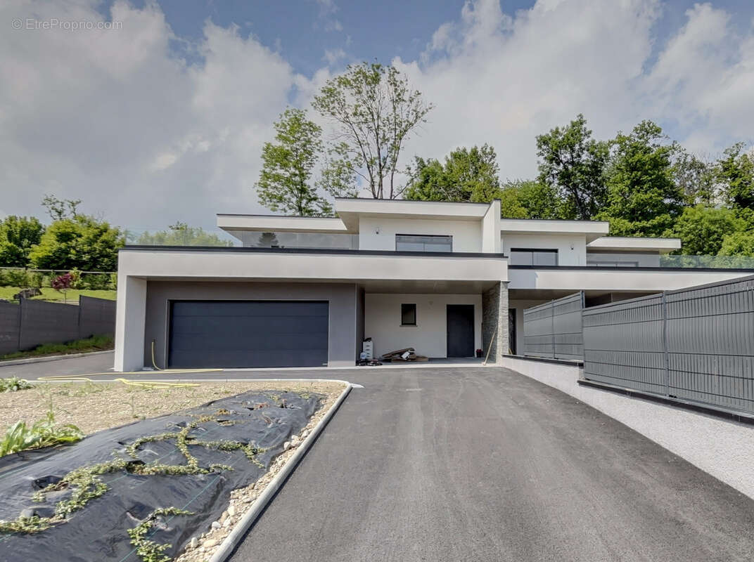 Maison à LA MOTTE-SERVOLEX