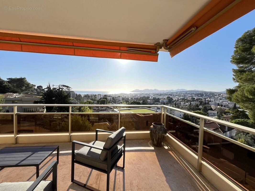 Appartement à CANNES