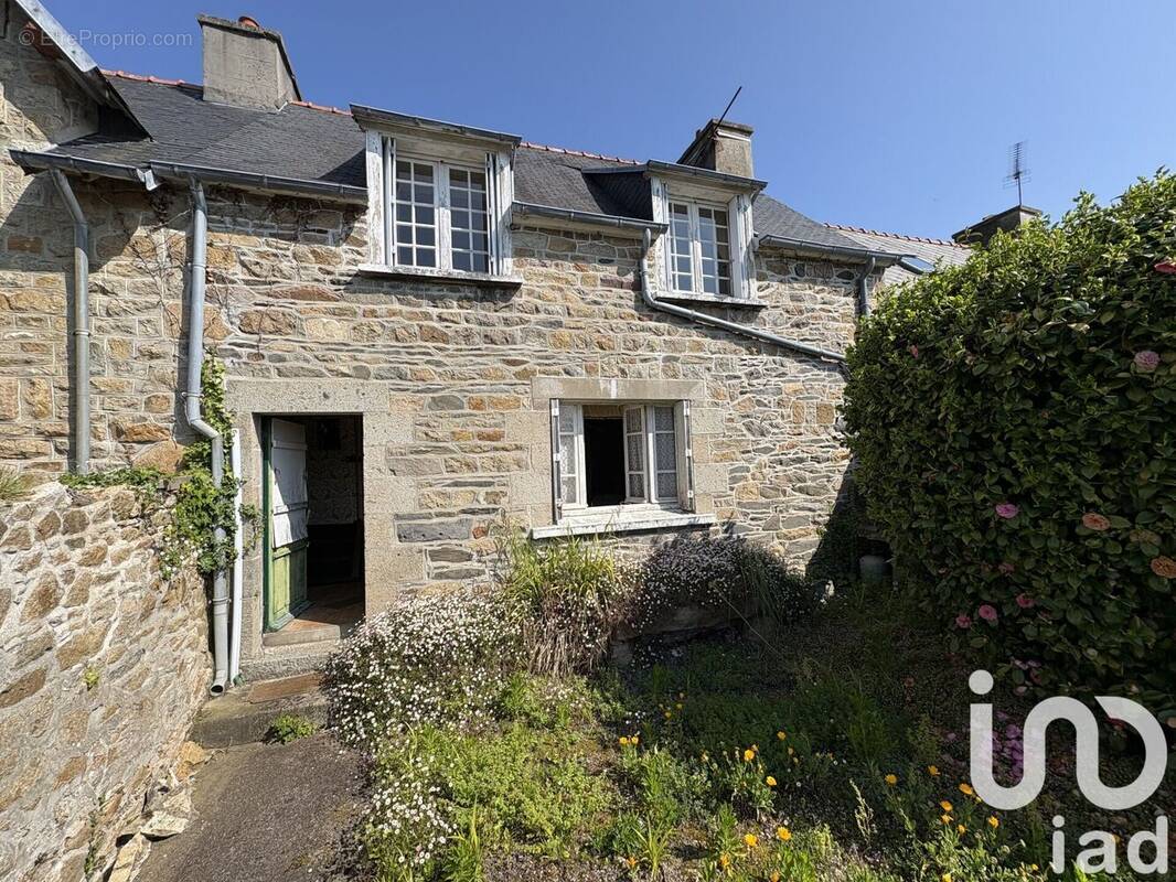 Photo 1 - Maison à LEZARDRIEUX
