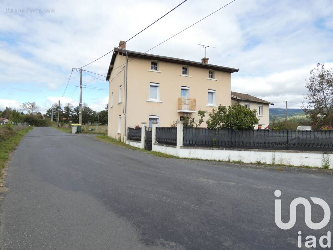 Photo 1 - Maison à AMBERT