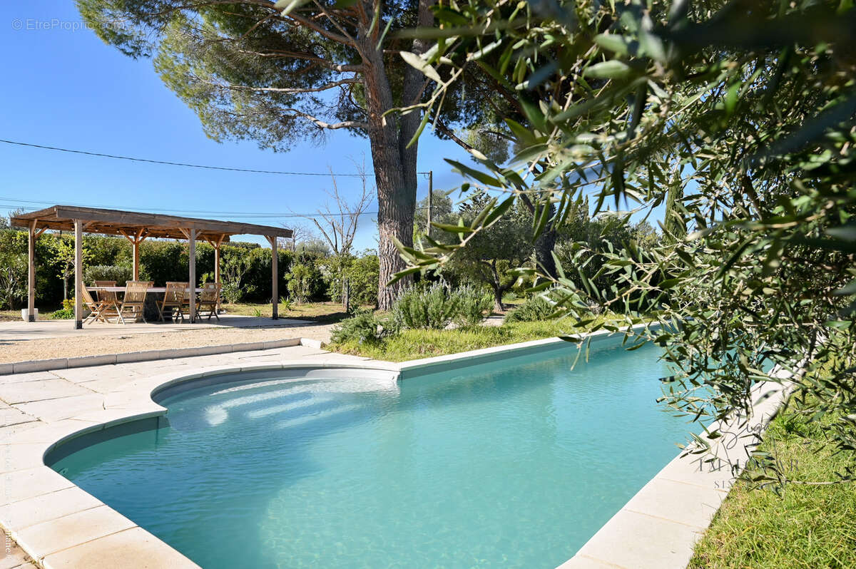Maison à LE CASTELLET