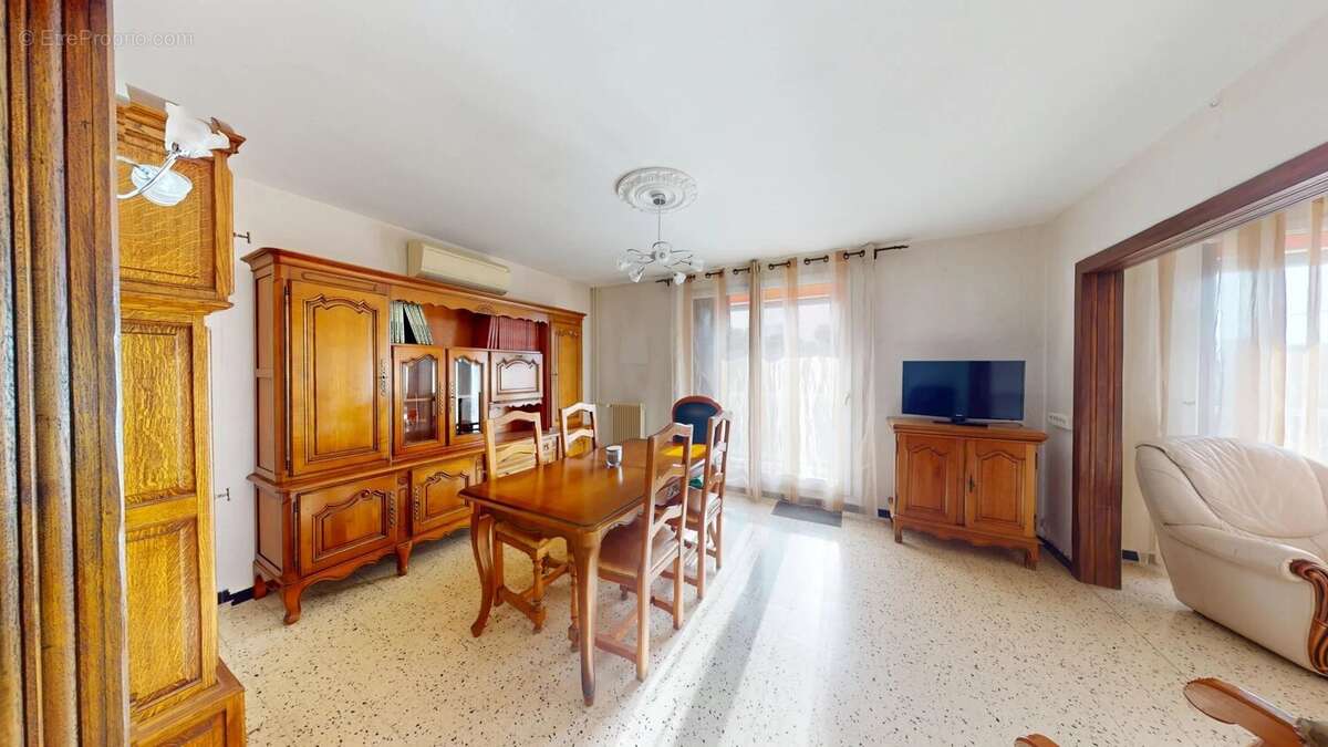 Appartement à PORT-DE-BOUC