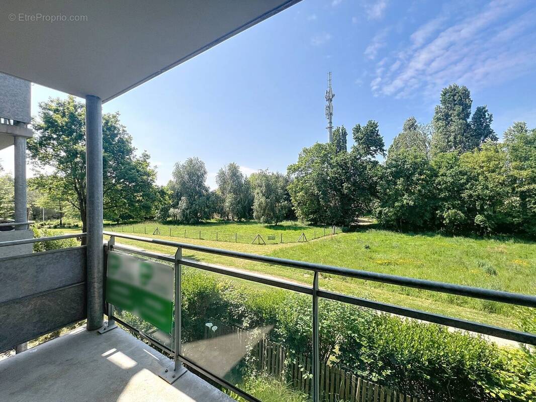 Appartement à MONTGERMONT
