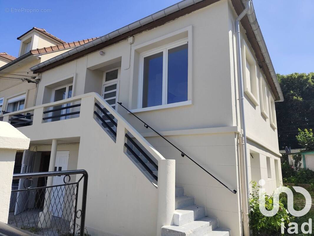 Photo 1 - Appartement à DOMONT