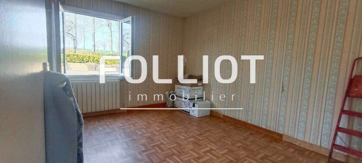 Maison à LA COLOMBE