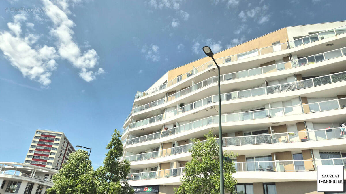 Appartement à BAGNEUX
