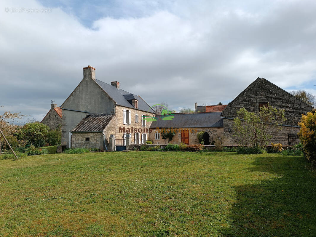 Maison à CREULLY