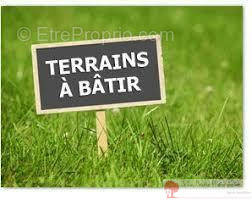 Terrain à CHUISNES