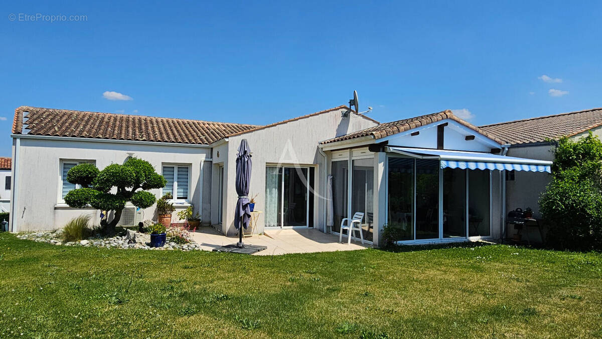 Maison à PORT-DES-BARQUES