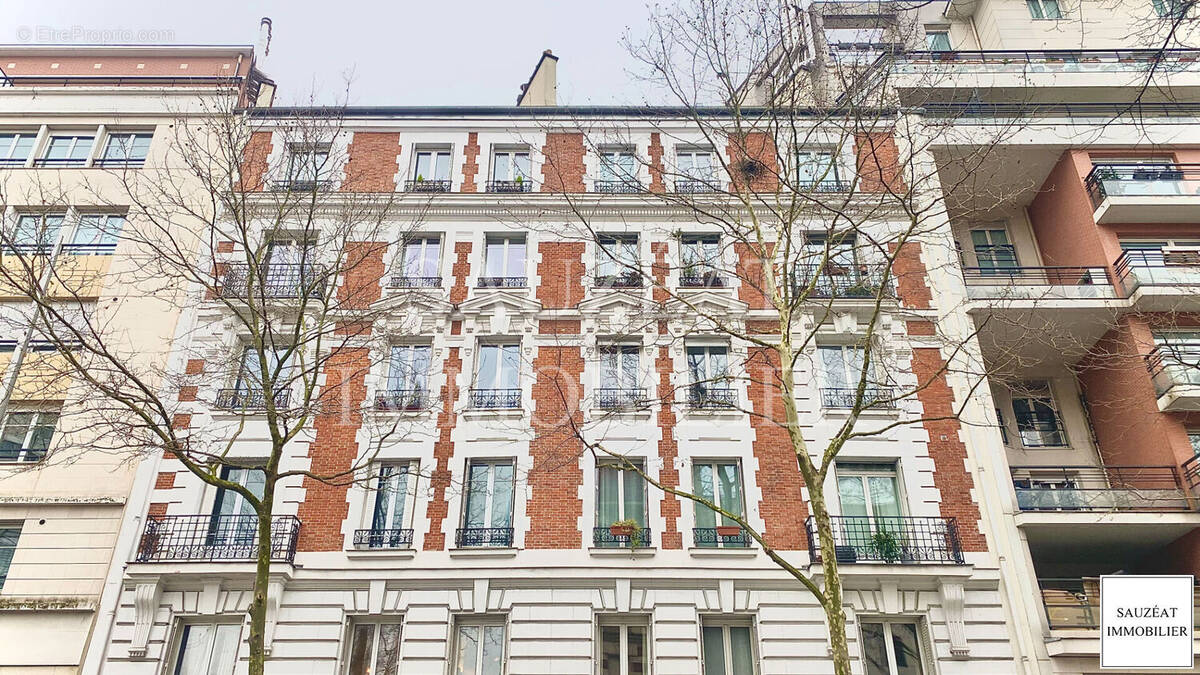 Appartement à MONTROUGE