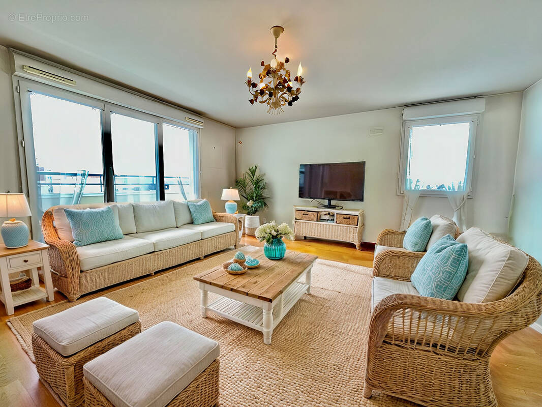 Appartement à COURDIMANCHE