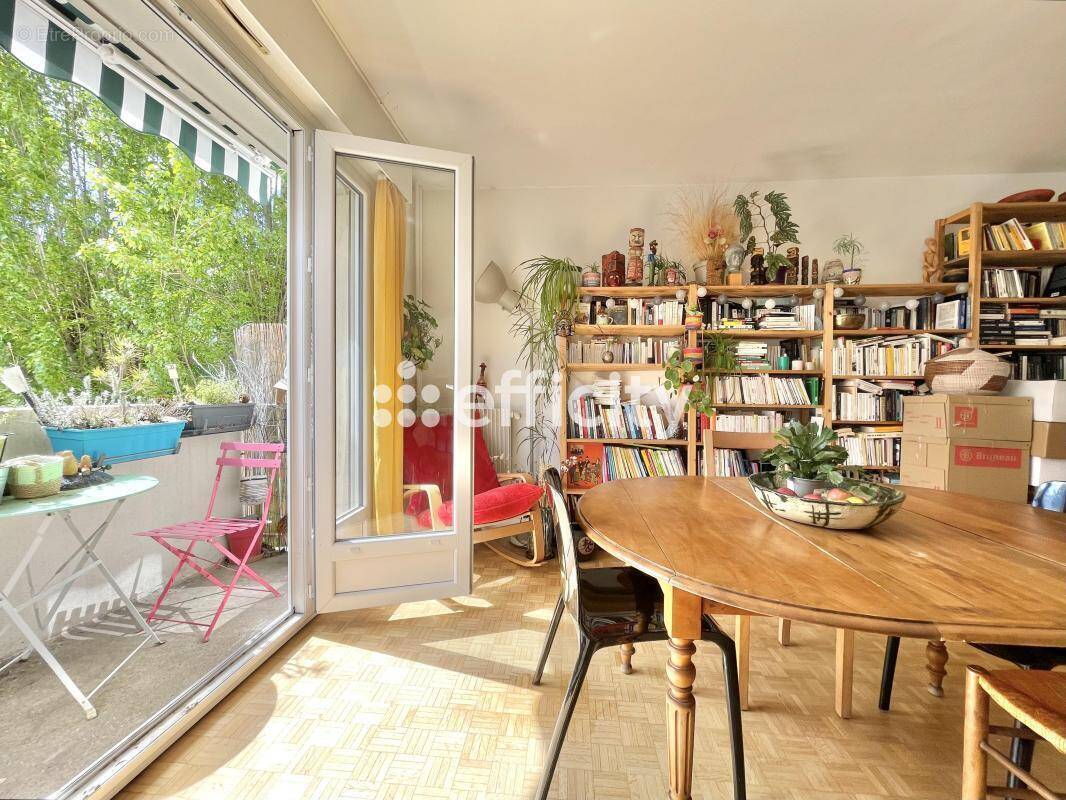 Appartement à BOURG-LA-REINE