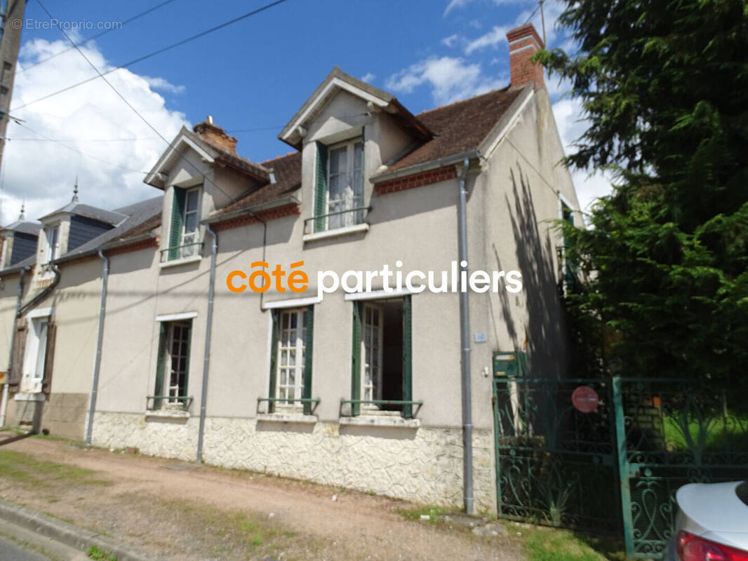 Maison à CULAN