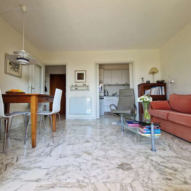 Appartement à VENCE