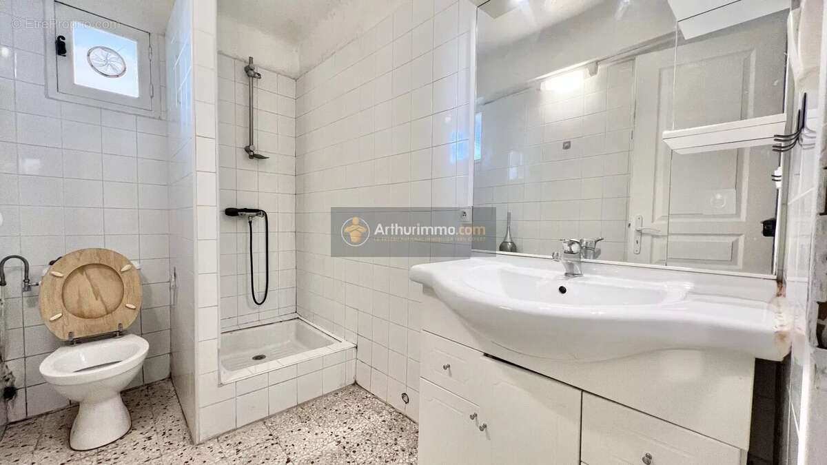 Appartement à PUGET-SUR-ARGENS