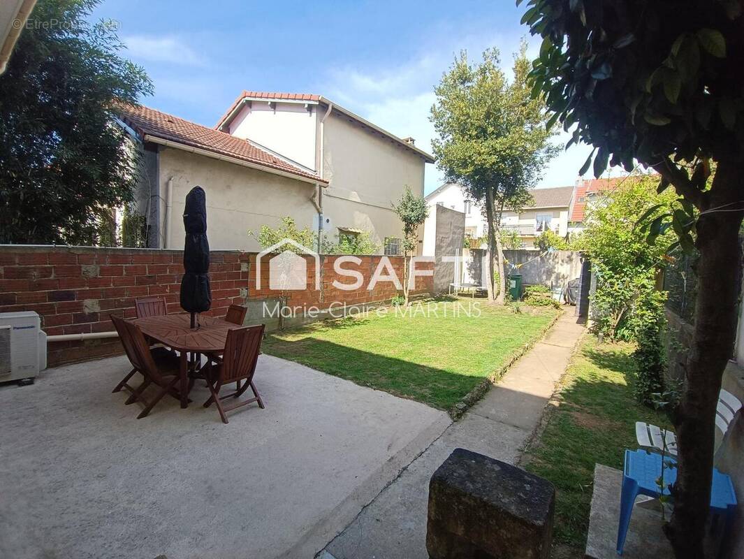 Photo 1 - Maison à CLAMART