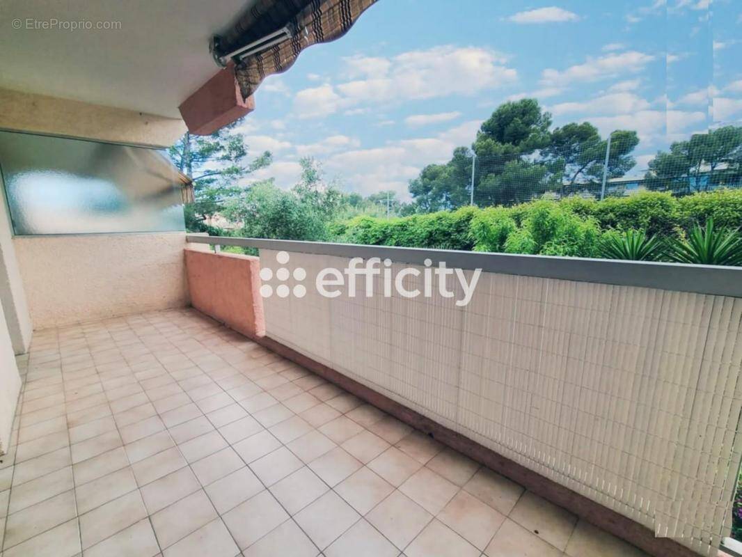 Appartement à LE CANNET