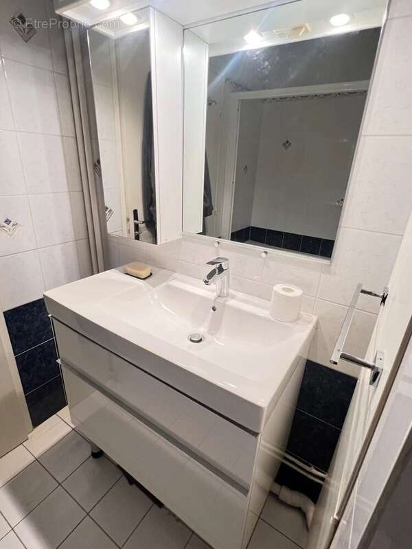 Appartement à PARIS-19E