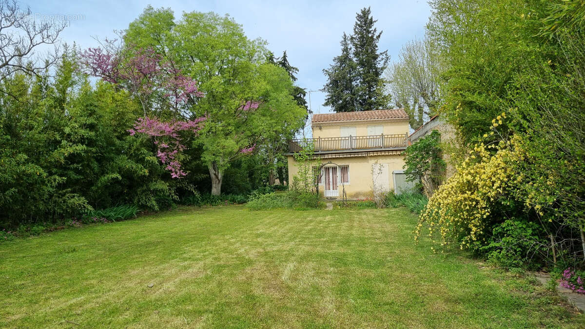 Maison à COMPS
