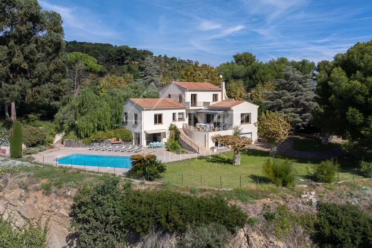 Maison à SAINT-RAPHAEL