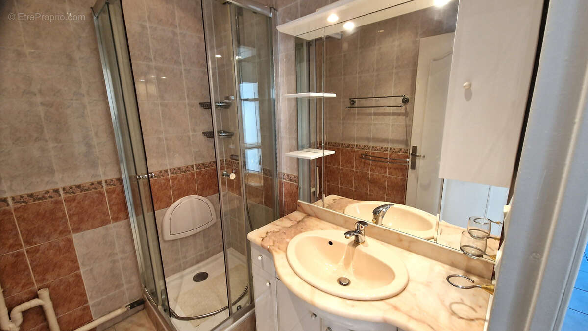 Appartement à COGNIN