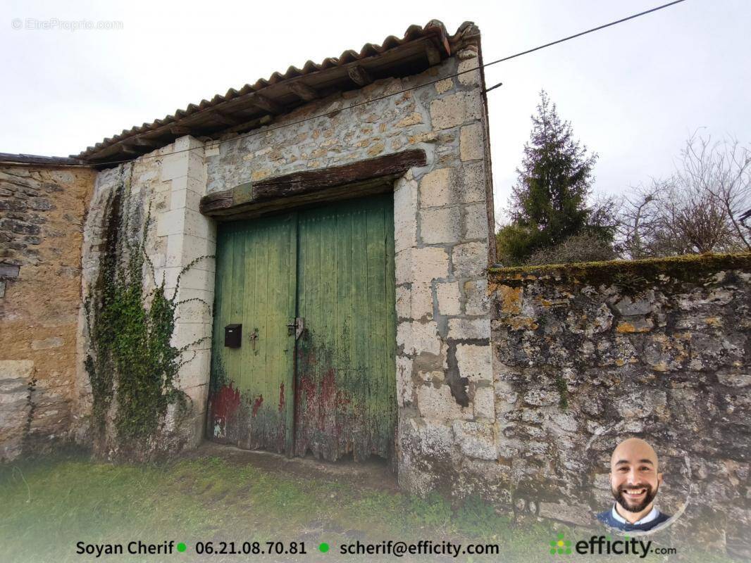 Maison à GARAT