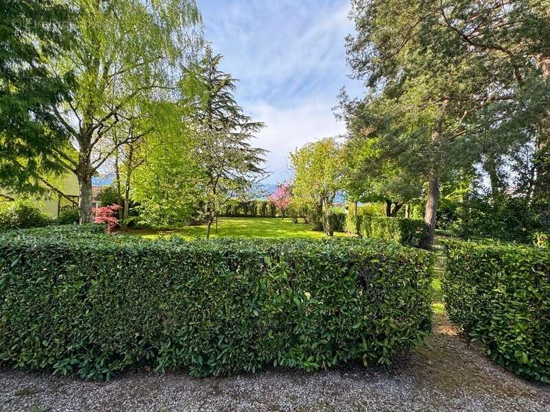Maison à PREVESSIN-MOENS