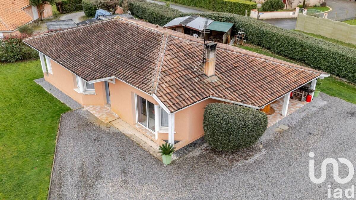 Photo 1 - Maison à SAUBUSSE