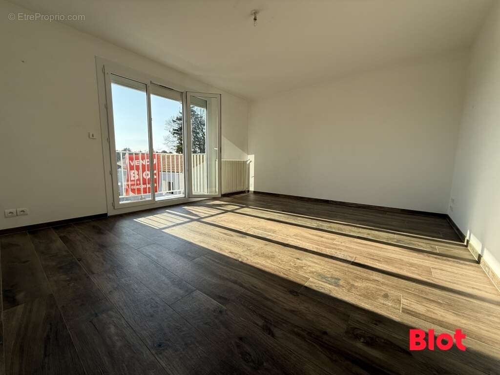 Appartement à SAINT-SEBASTIEN-SUR-LOIRE
