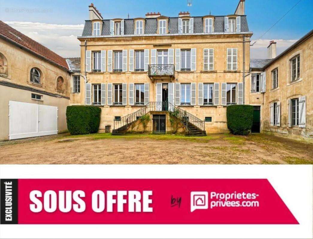 Maison à AVALLON