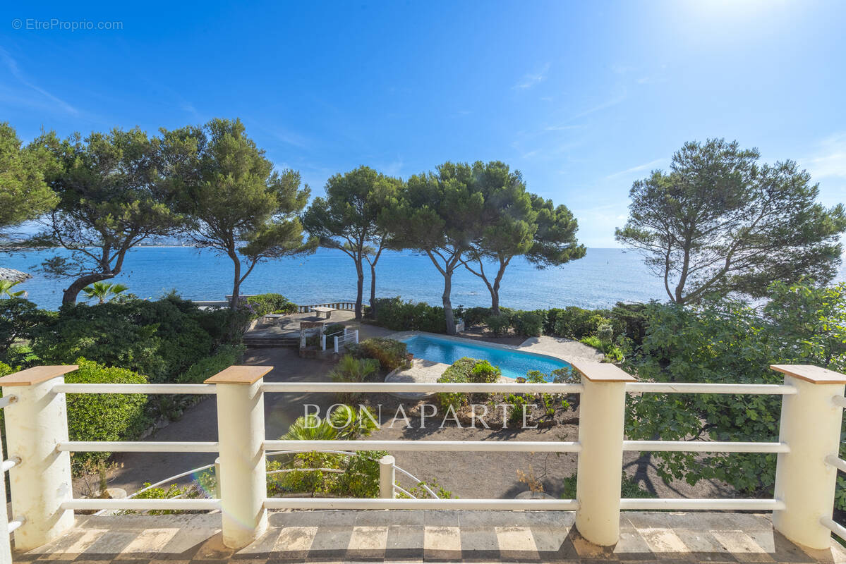 Maison à FREJUS