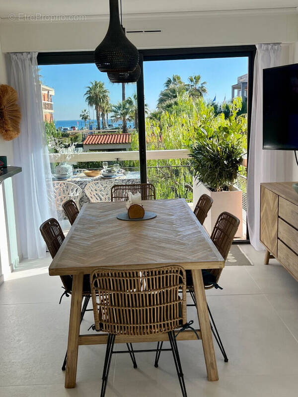 Appartement à VILLENEUVE-LOUBET