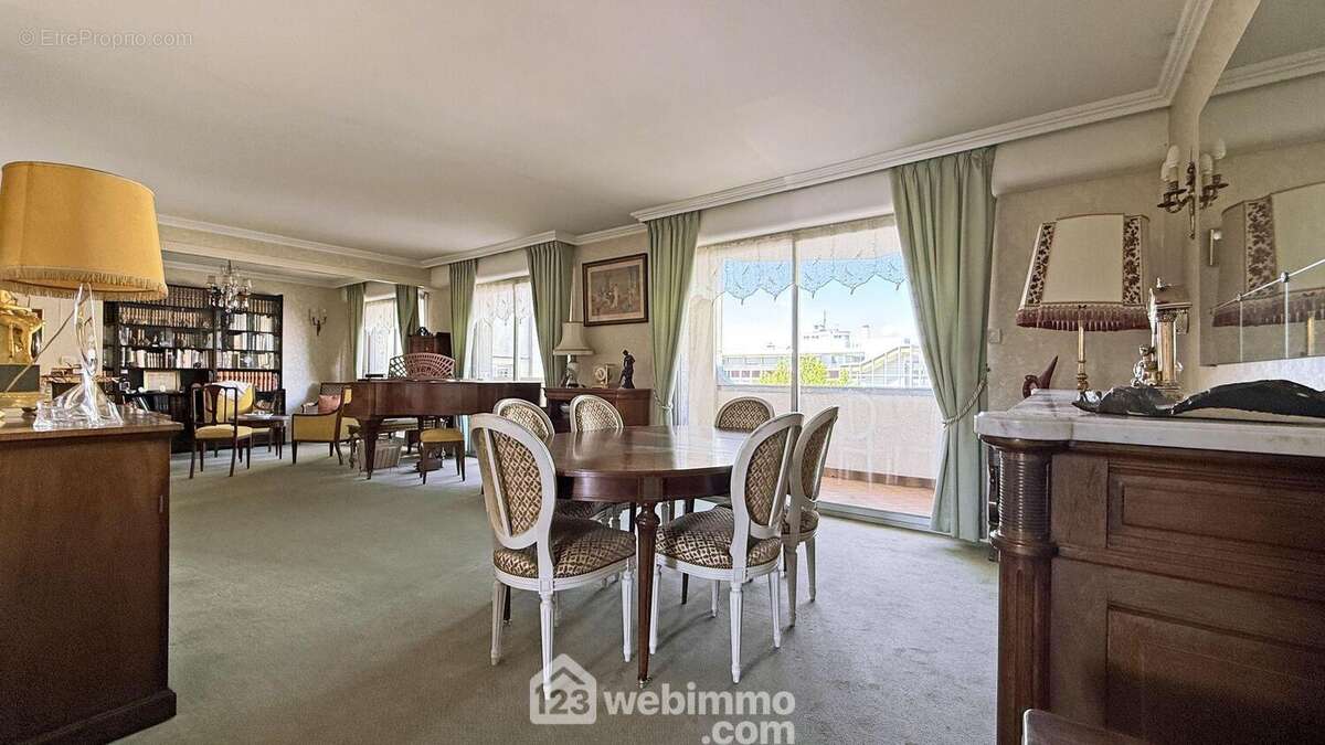 Appartement à SAINT-MAUR-DES-FOSSES