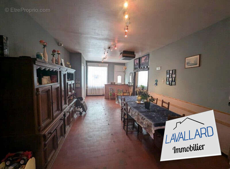 Maison à MAILLY-MAILLET