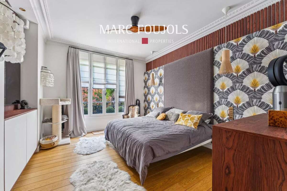 Appartement à PARIS-8E