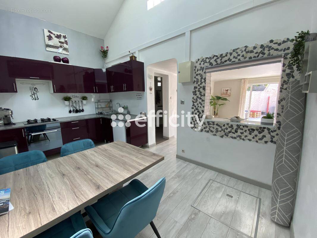 Maison à MARSEILLE-9E