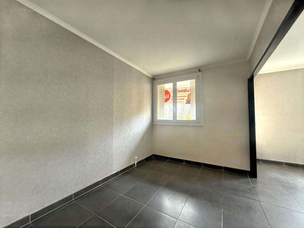 Appartement à CHENOVE