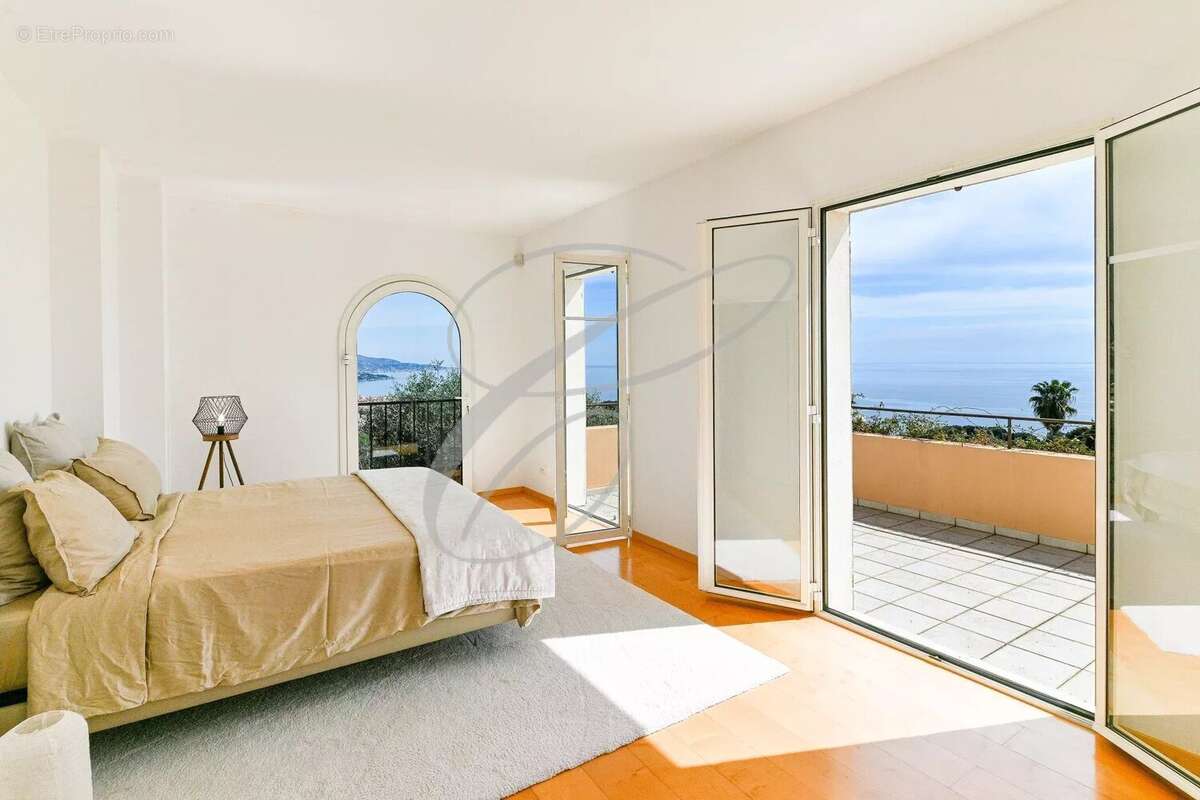 Maison à MENTON
