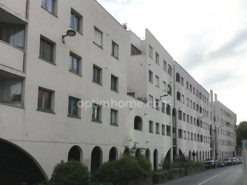 Appartement à SAINT-DENIS