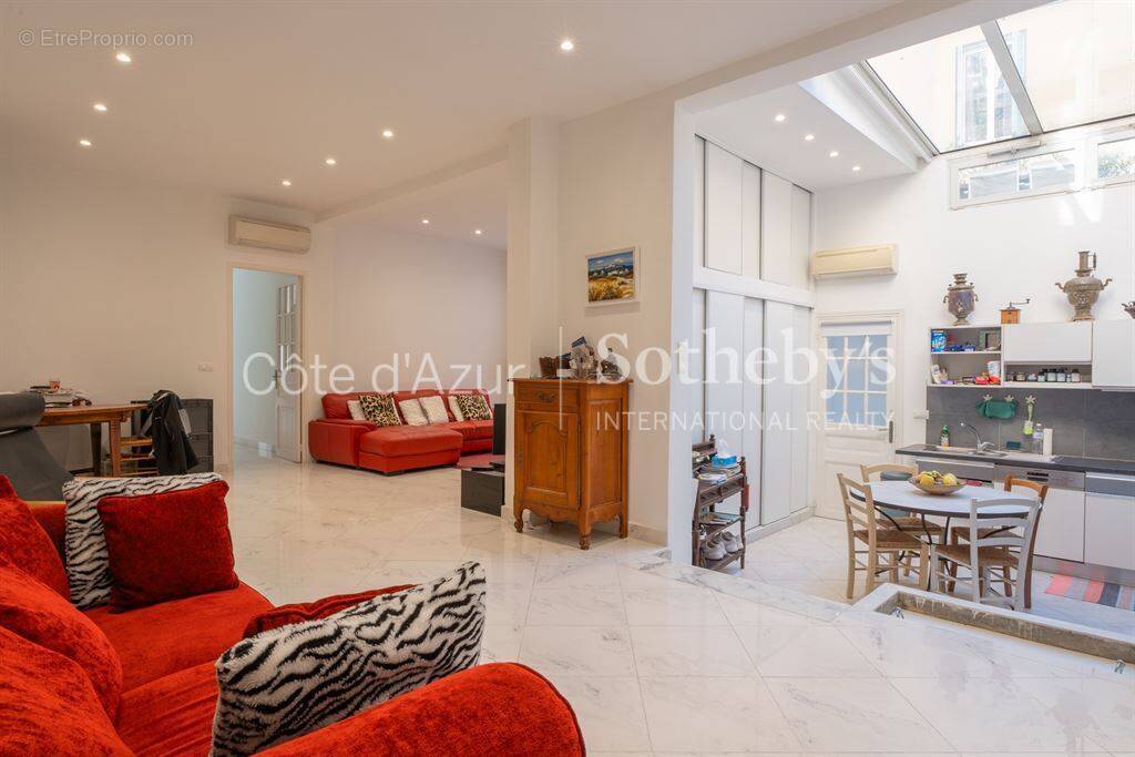 Appartement à BEAUSOLEIL