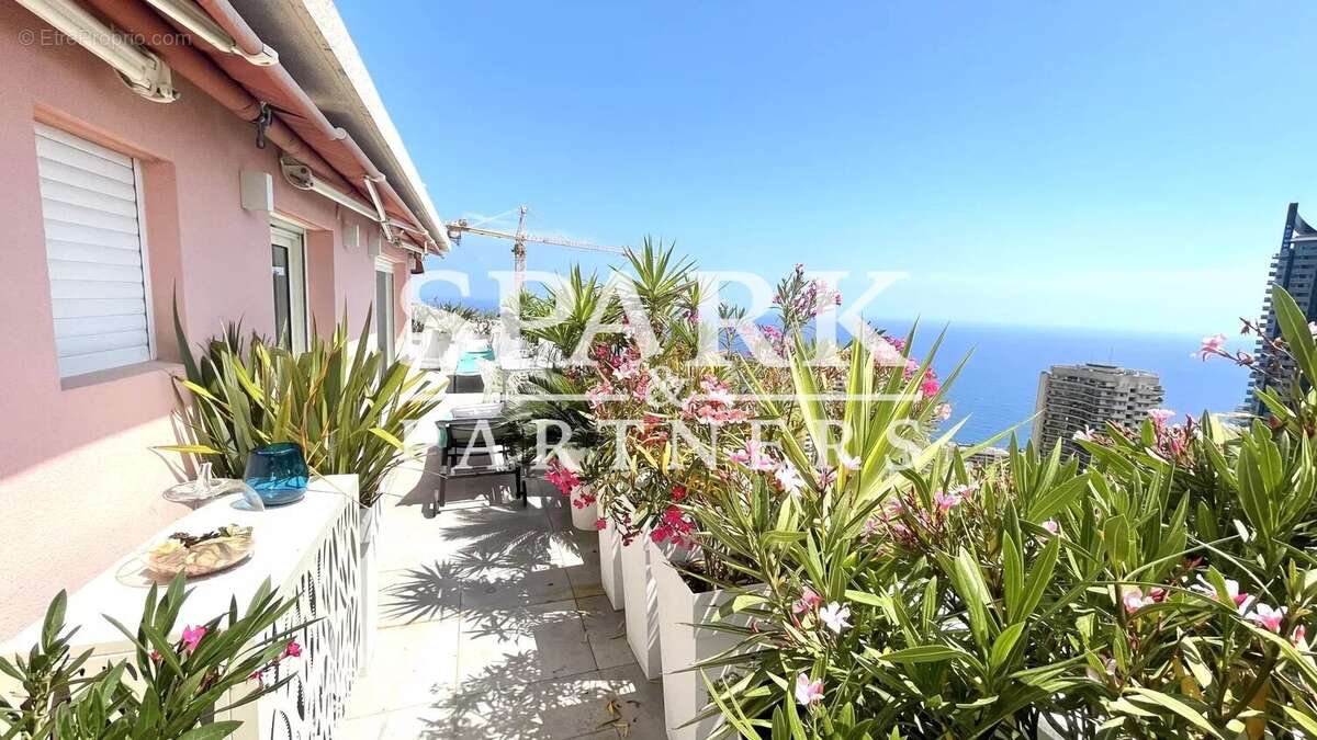 Appartement à BEAUSOLEIL