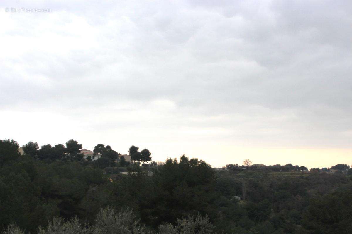 Terrain à COLOMARS