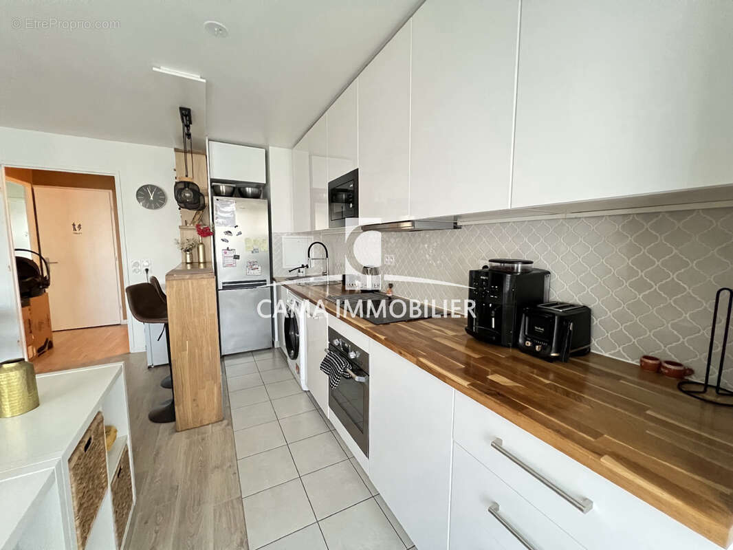 Appartement à FONTENAY-LE-FLEURY