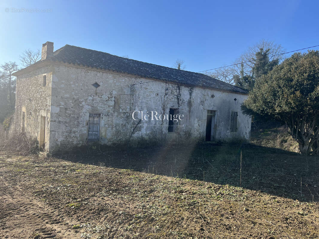 Maison à GENSAC