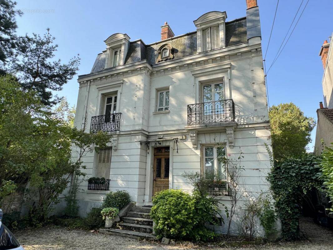 Maison à DAMMARIE-LES-LYS