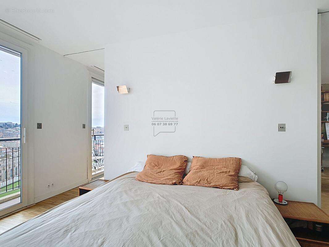 Appartement à MARSEILLE-1E