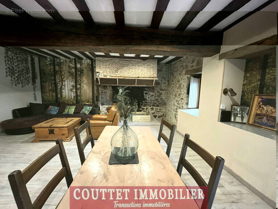 Maison à CHABANAIS